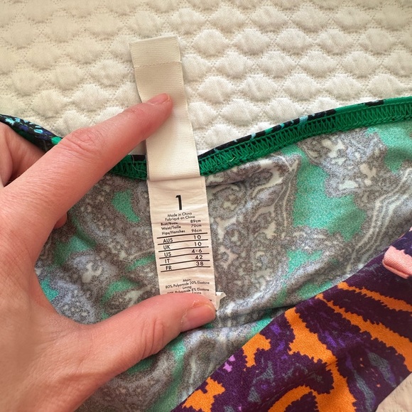 Colorful Patterned Bikini Set - Picture 4 of 4